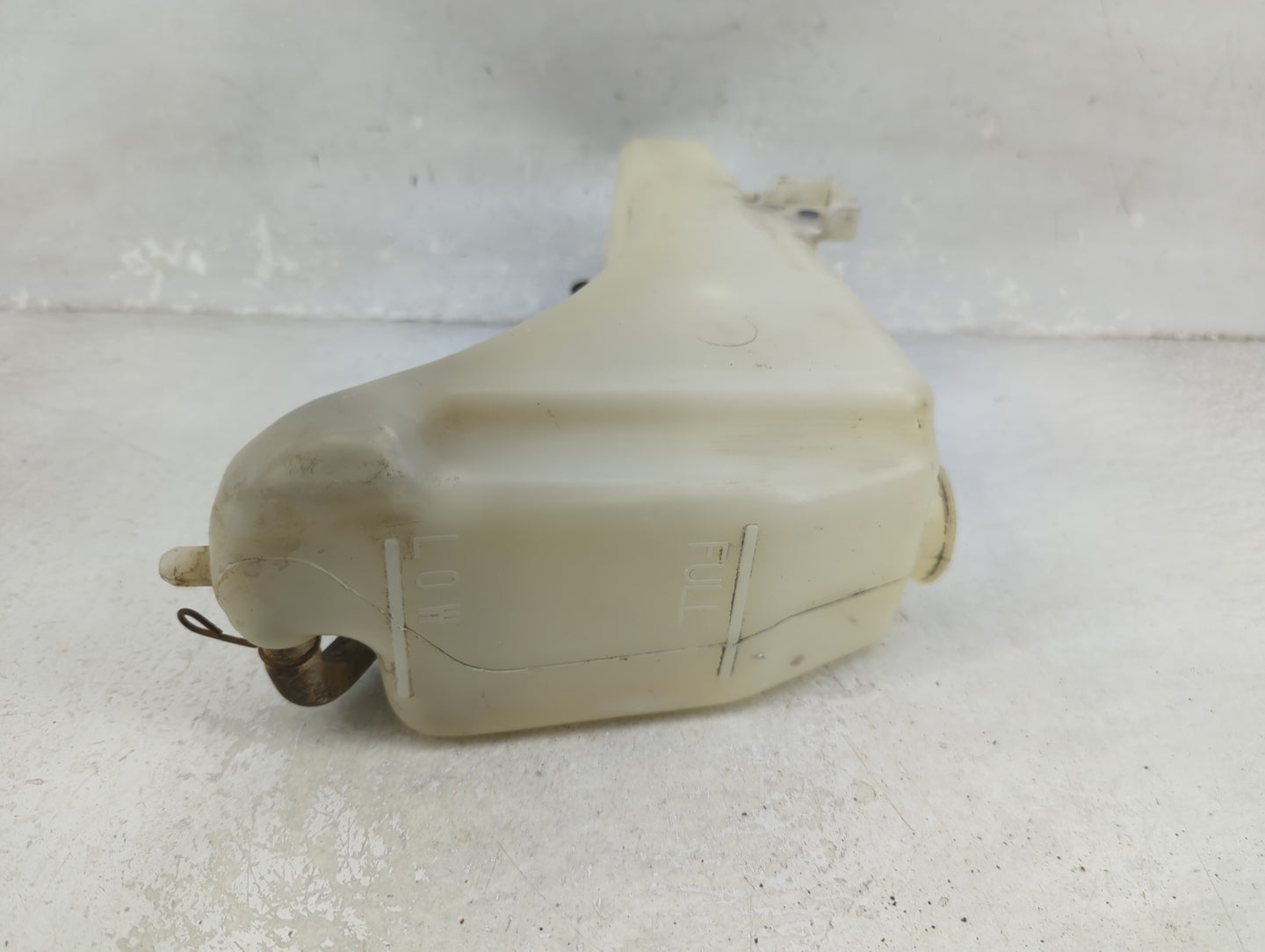 2004-2020 Toyota Sienna Windshield Washer Fluid Reservoir Bottle Oem 1465681 - Oemusedautoparts1.com
