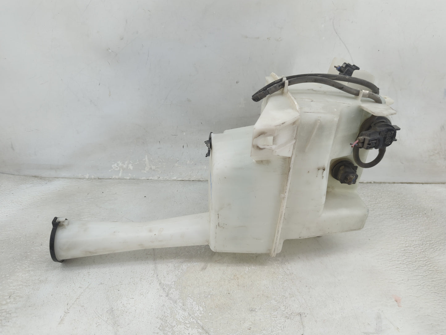 2004-2020 Toyota Sienna Windshield Washer Fluid Reservoir Bottle Oem 1465692 - Oemusedautoparts1.com