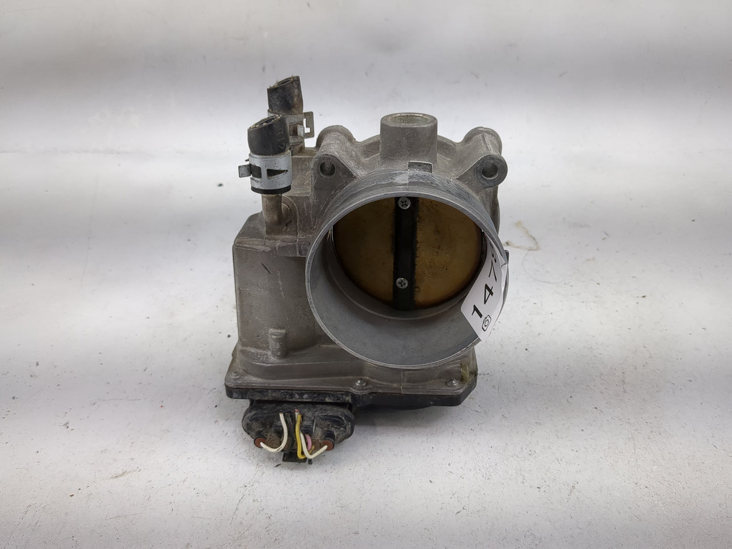 2007-2016 Toyota Sienna Throttle Body P/N:22030-0P050 Fits OEM Used Auto Parts - Oemusedautoparts1.com