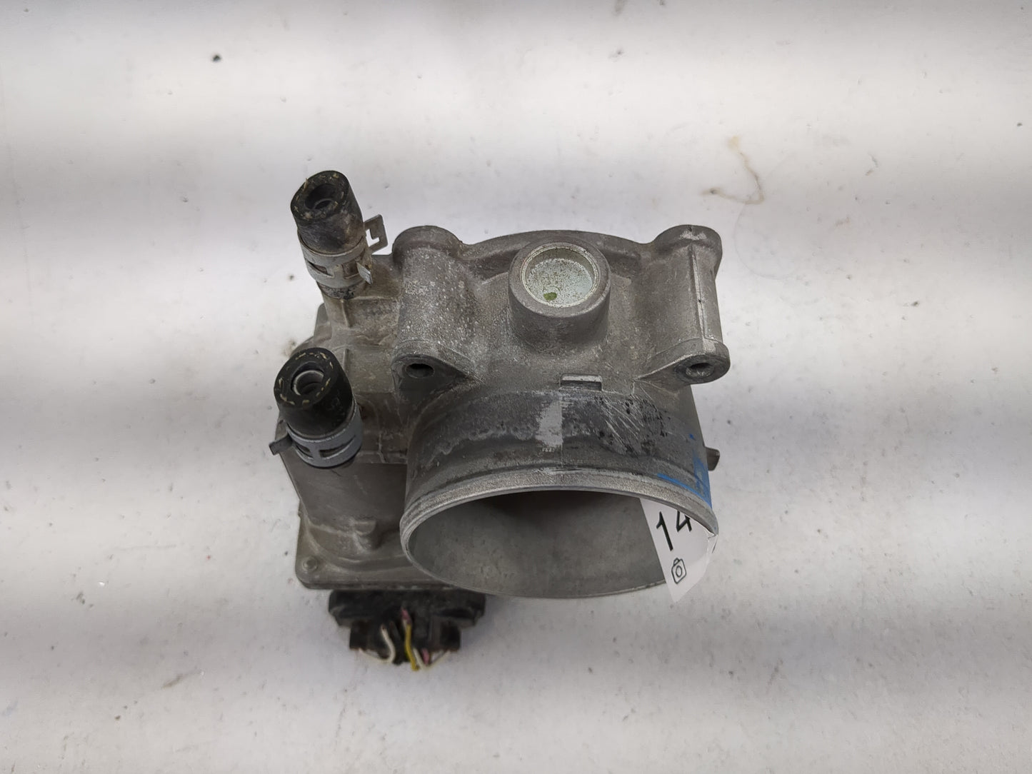 2007-2016 Toyota Sienna Throttle Body P/N:22030-0P050 Fits OEM Used Auto Parts - Oemusedautoparts1.com