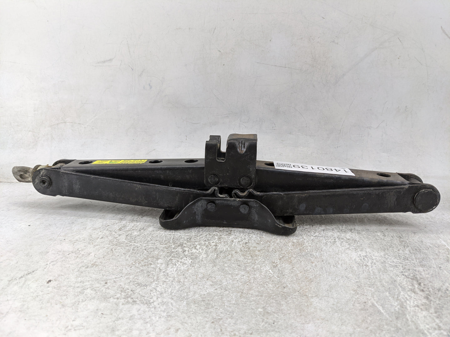 2012 Toyota Sienna Spare Scissor Car Jack - Oemusedautoparts1.com