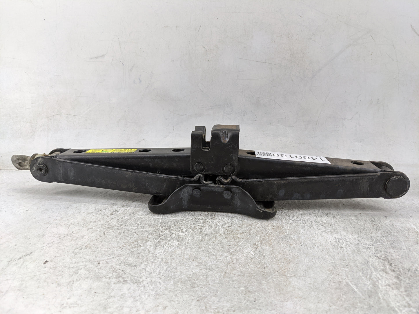 2012 Toyota Sienna Spare Scissor Car Jack - Oemusedautoparts1.com