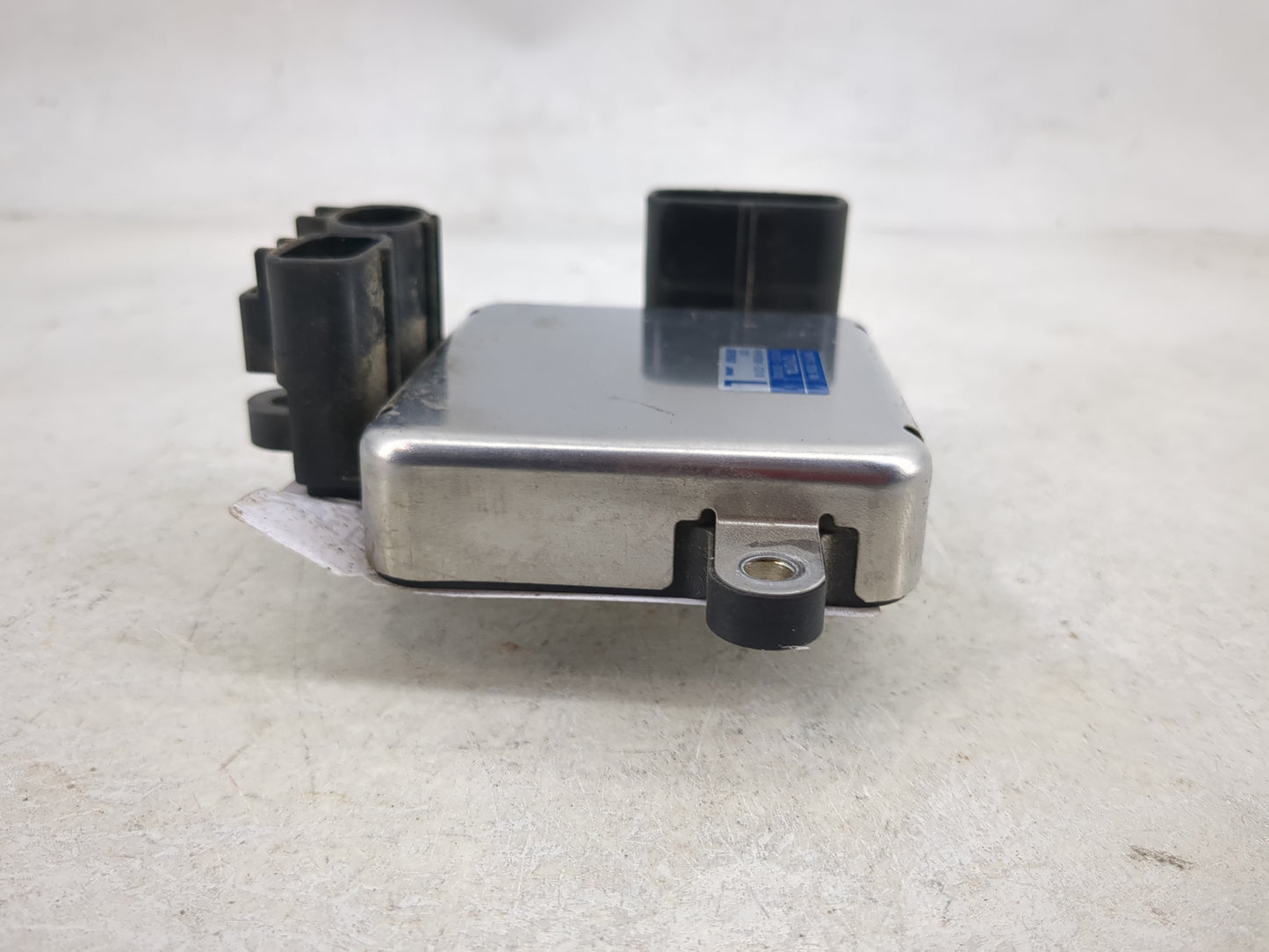 2012 Toyota Sienna Electric Radiator Cooling Fan Motor Assembly P/N:89257-30080 499300-3310 Fits OEM Used Auto Parts - Oemus