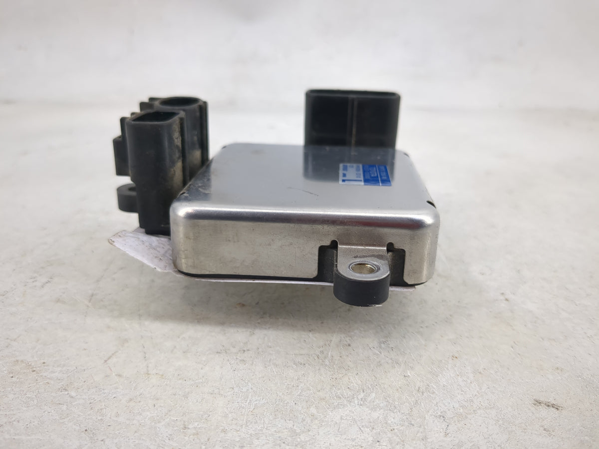 2012 Toyota Sienna Electric Radiator Cooling Fan Motor Assembly P/N:89257-30080 499300-3310 Fits OEM Used Auto Parts - Oemus