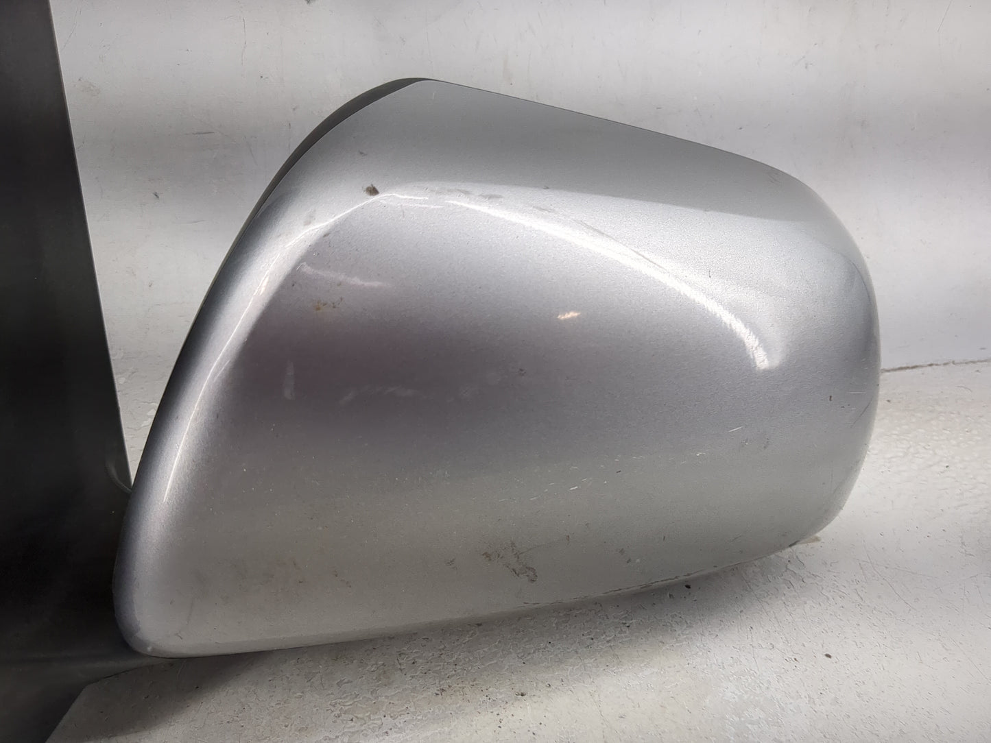 2011-2012 Toyota Sienna Driver Side View Mirror - Left Door Mirror OEM Used - Oemusedautoparts1.com