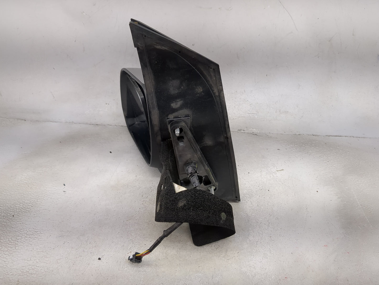 2011-2012 Toyota Sienna Driver Side View Mirror - Left Door Mirror OEM Used - Oemusedautoparts1.com