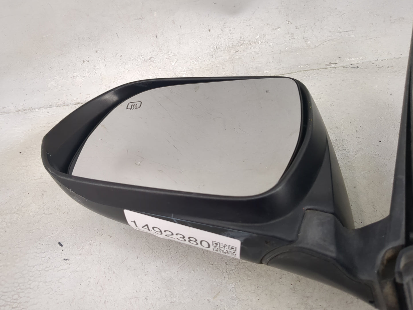 2011-2012 Toyota Sienna Driver Side View Mirror - Left Door Mirror OEM Used - Oemusedautoparts1.com