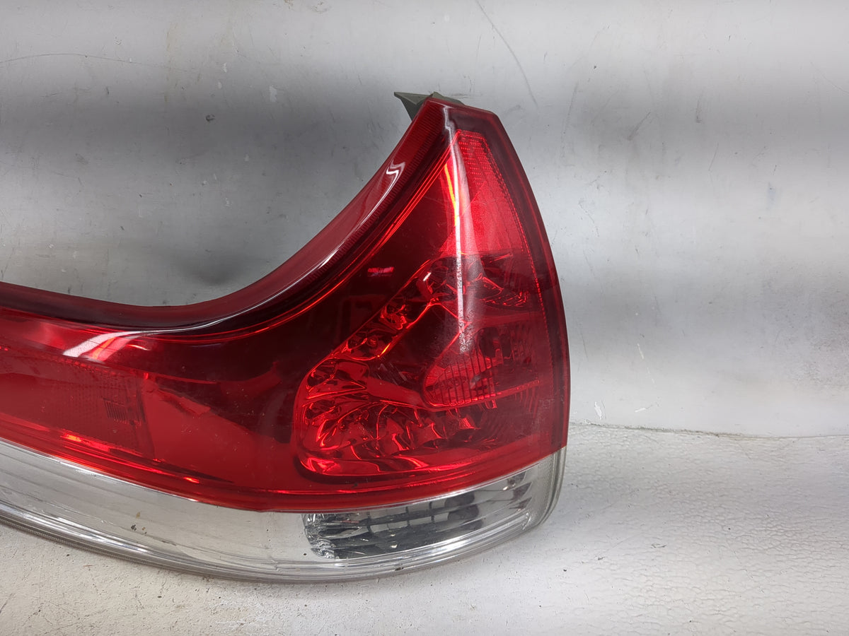 2012 Toyota Sienna Tail Light Assembly Driver Left OEM P/N:TY1160-B000L Fits OEM Used Auto Parts - Oemusedautoparts1.com