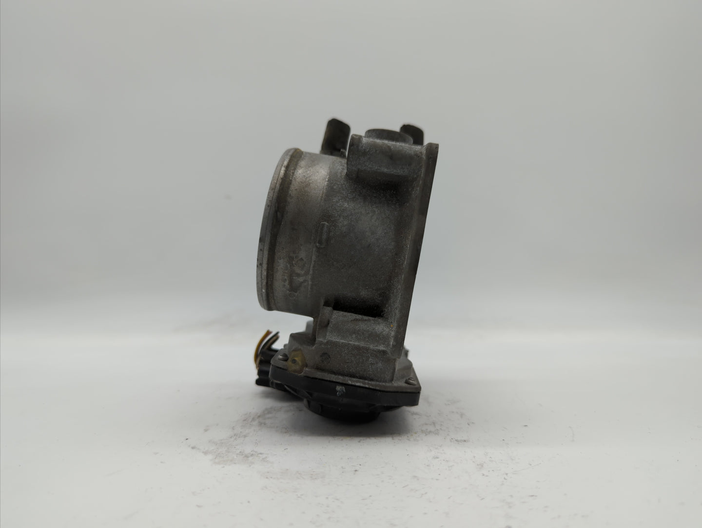 2007-2016 Toyota Sienna Throttle Body P/N:22030-0P050 22030-31030 Fits OEM Used Auto Parts - Oemusedautoparts1.com