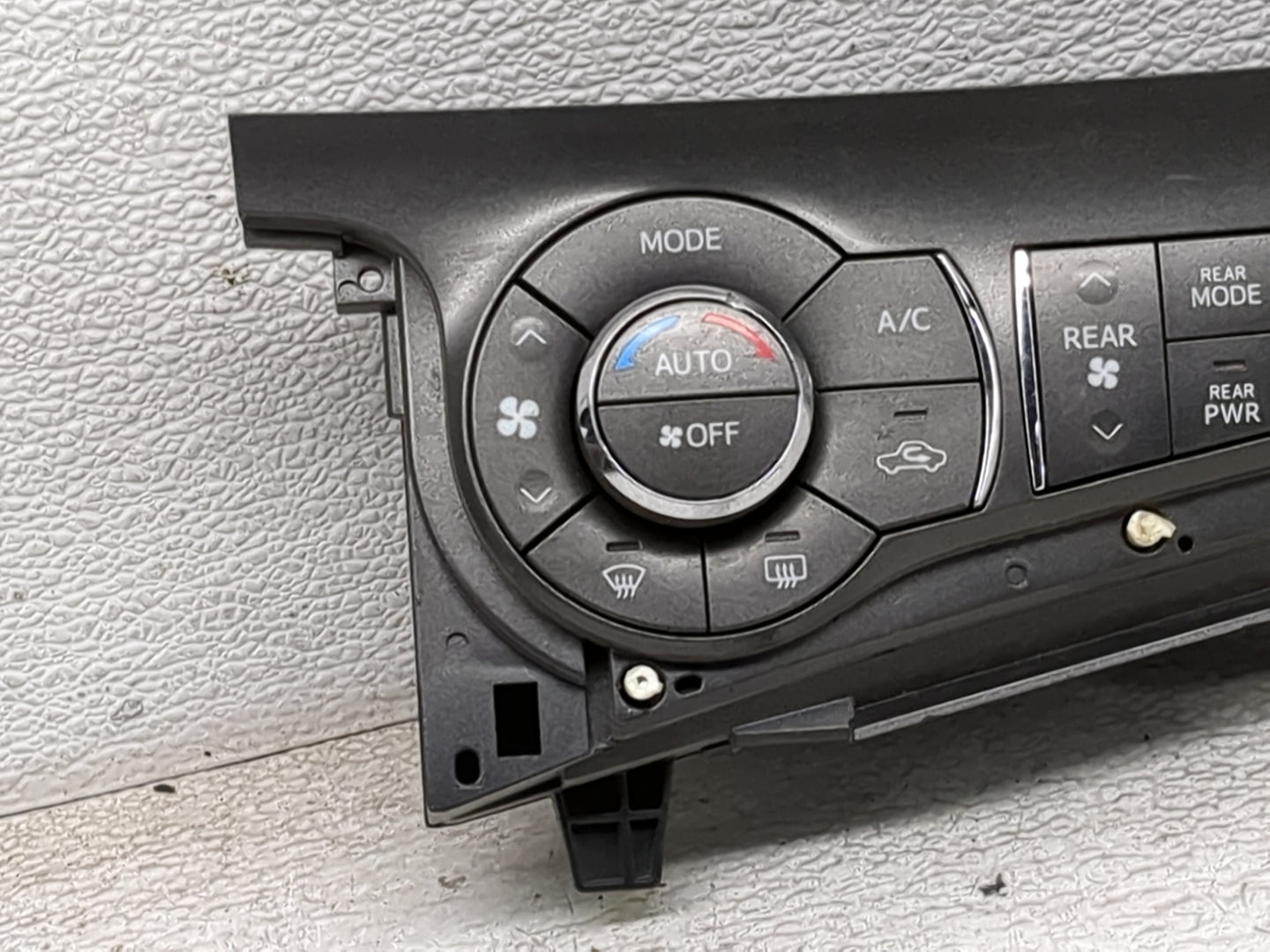 2011-2014 Toyota Sienna Climate Control Module Temperature AC/Heater Replacement P/N:55900-08150-E0 Fits Fits 2011 2012 2013