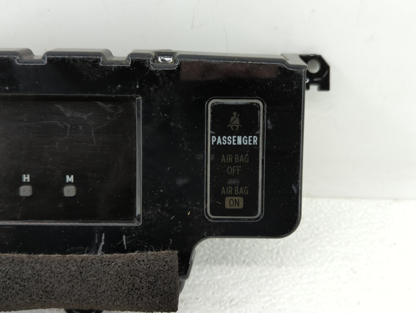 2011-2014 Toyota Sienna Information Display Screen - Oemusedautoparts1.com