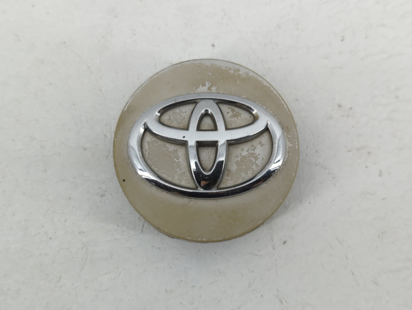 2012 Toyota Sienna Rim Wheel Center Cap - Oemusedautoparts1.com