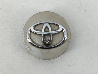 compare product 2012 Toyota Sienna Center Cap Oem