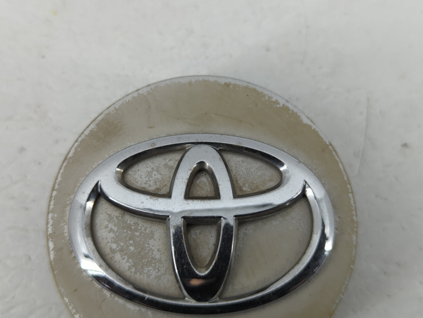 2012 Toyota Sienna Rim Wheel Center Cap - Oemusedautoparts1.com