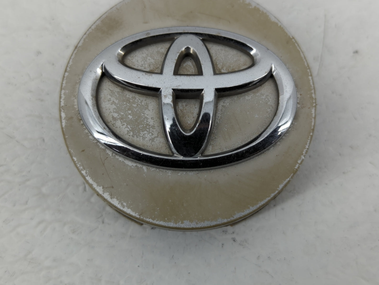 2012 Toyota Sienna Rim Wheel Center Cap - Oemusedautoparts1.com