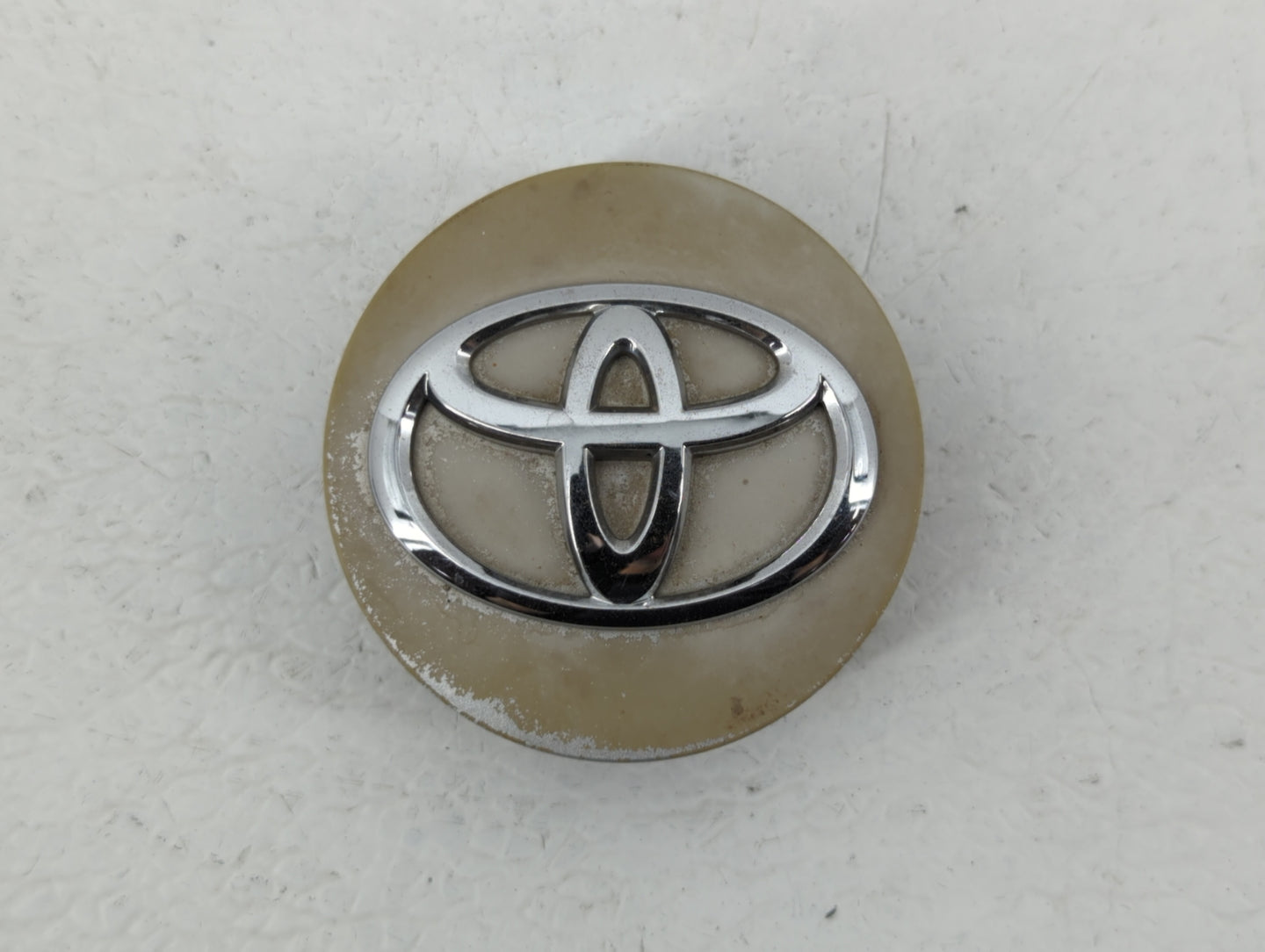 2012 Toyota Sienna Rim Wheel Center Cap 462260 - Oemusedautoparts1.com