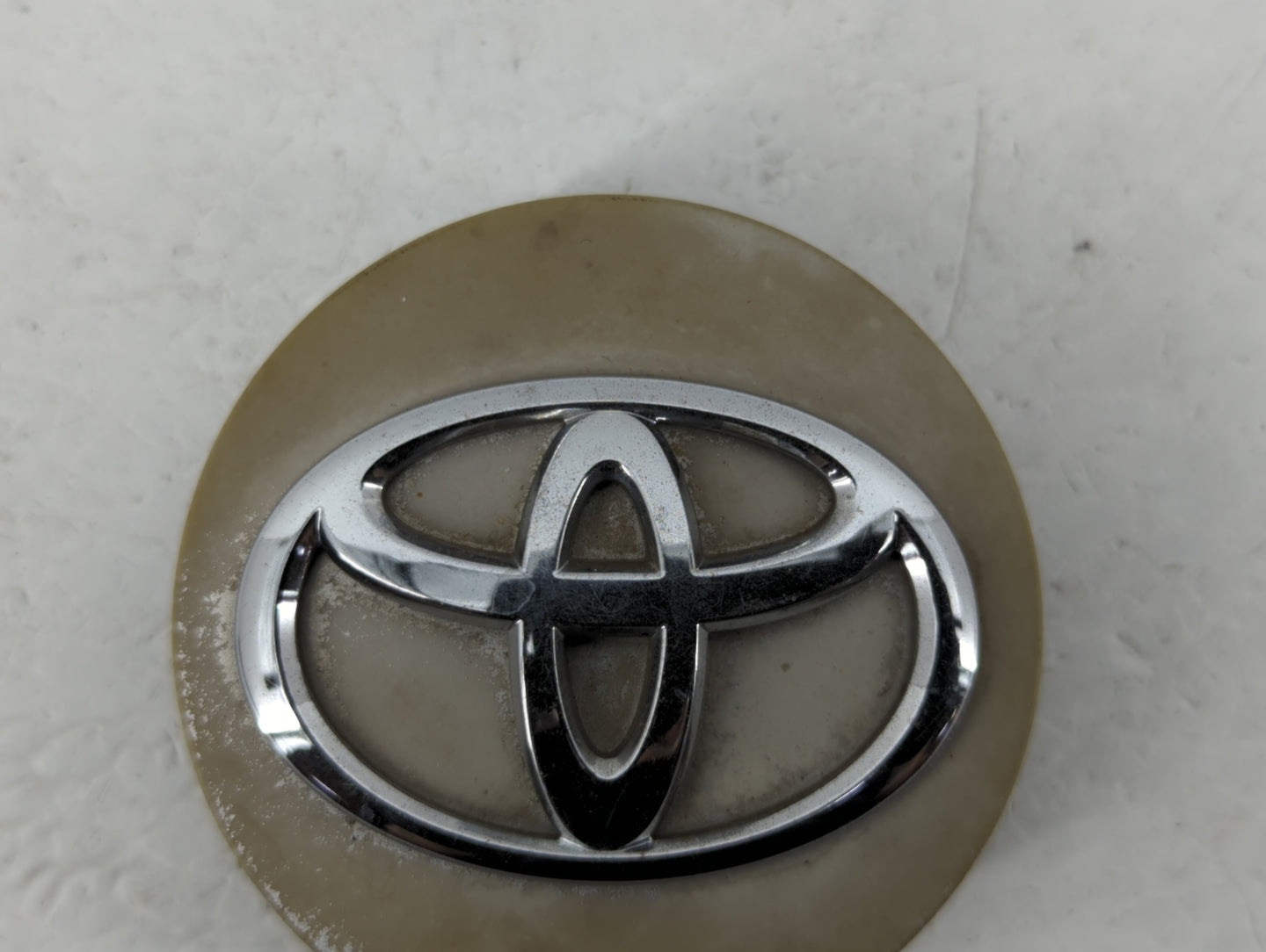 2012 Toyota Sienna Rim Wheel Center Cap 462260 - Oemusedautoparts1.com
