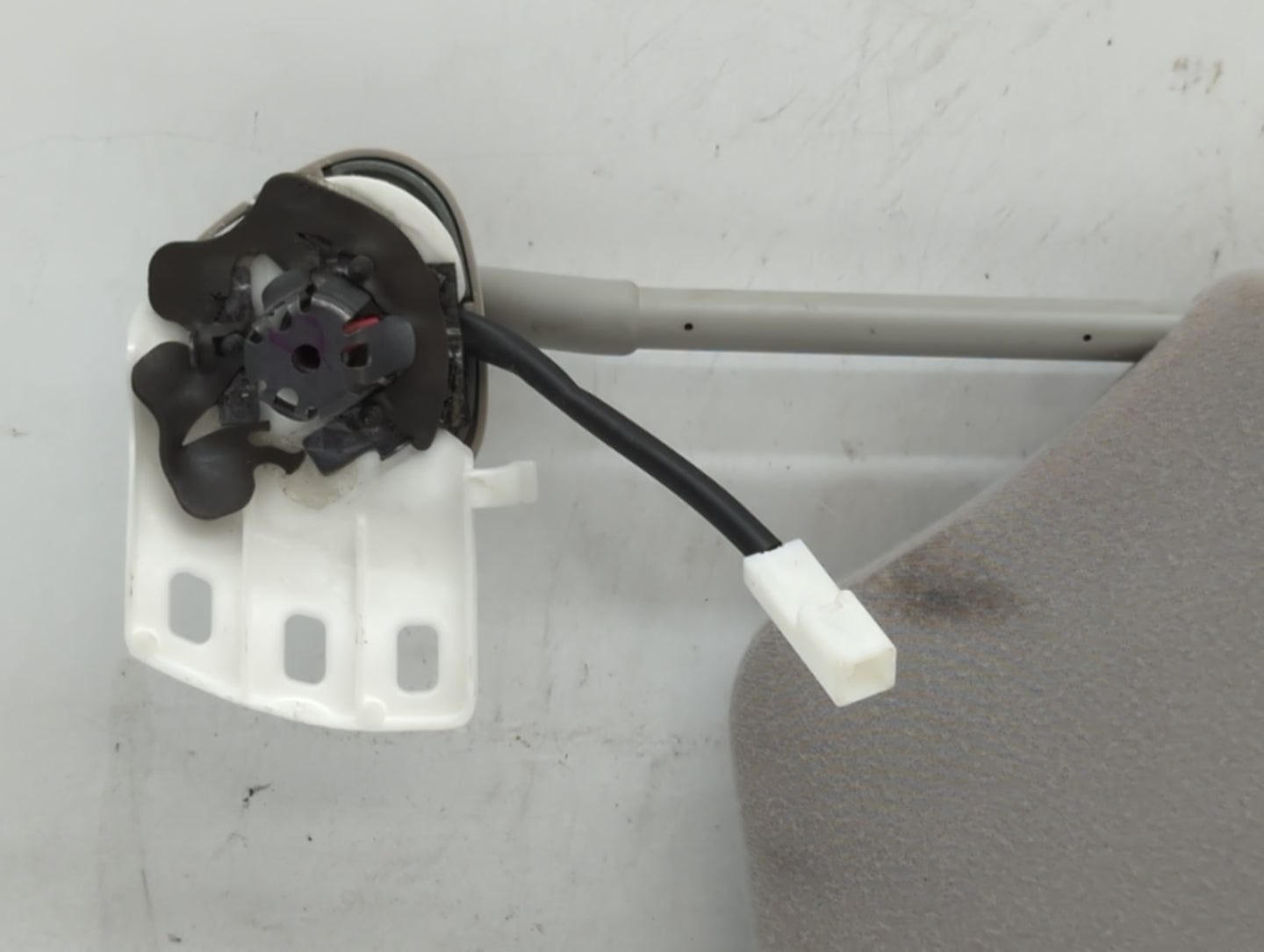 2011-2014 Toyota Sienna Sun Visor Shade Replacement Passenger Right Mirror Fits Fits 2011 2012 2013 2014 OEM Used Auto Parts