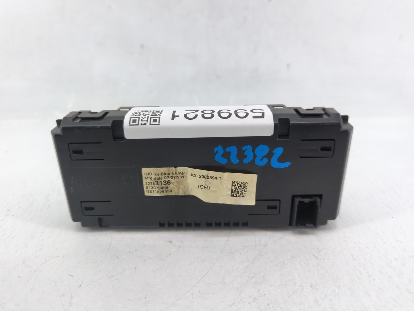 2011-2014 Toyota Sienna Information Display Screen - Oemusedautoparts1.com