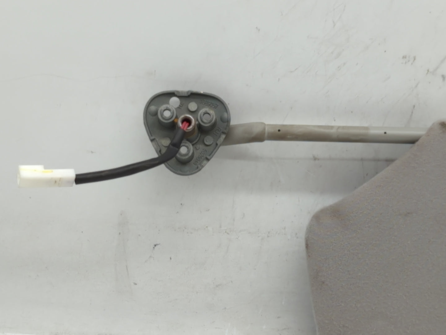 2011-2014 Toyota Sienna Sun Visor Shade Replacement Driver Left Mirror Fits Fits 2011 2012 2013 2014 OEM Used Auto Parts - O