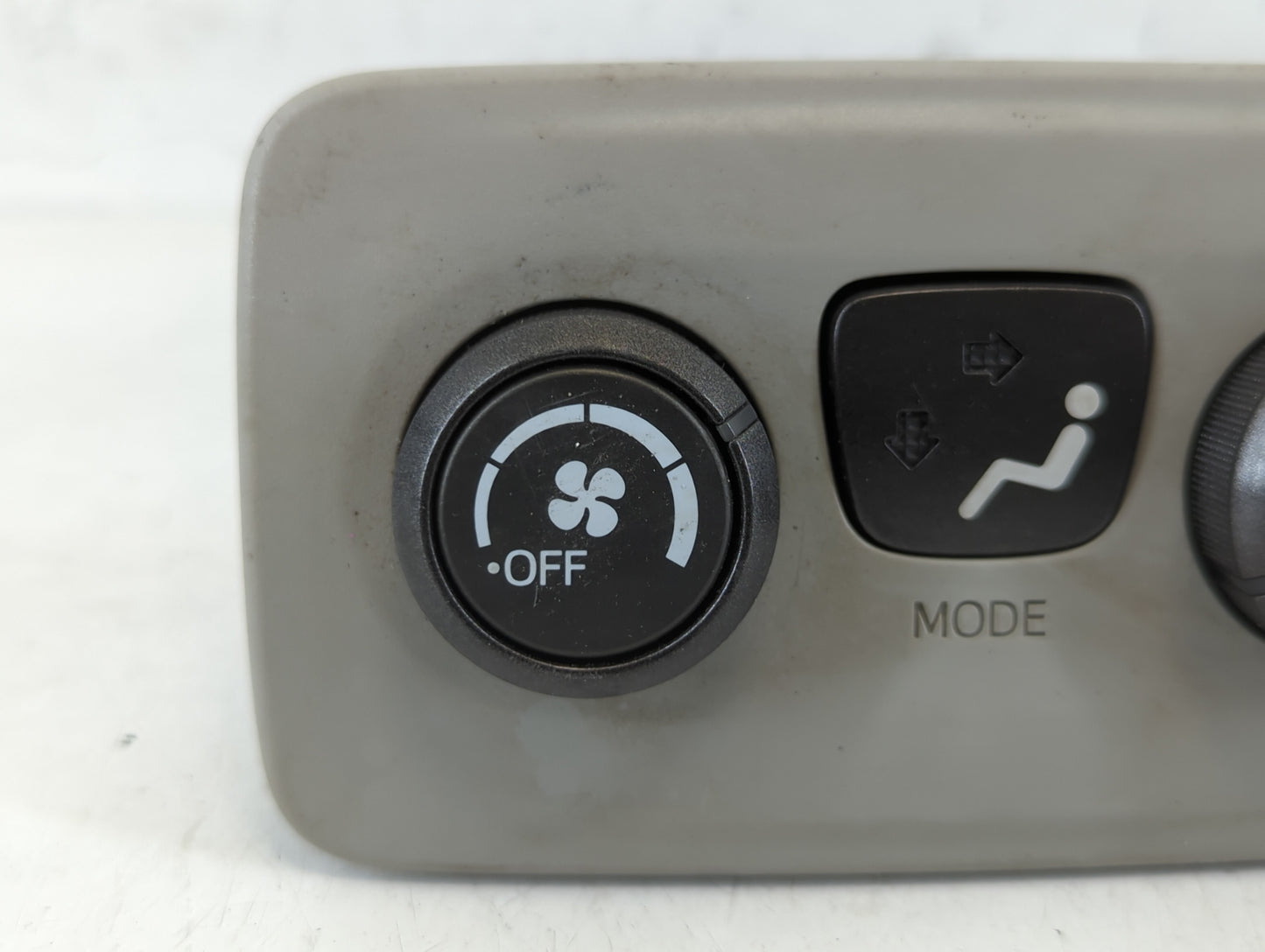 2011-2014 Toyota Sienna Climate Control Module Temperature AC/Heater Replacement P/N:75D913 PA6-GF30 Fits Fits 2011 2012 201