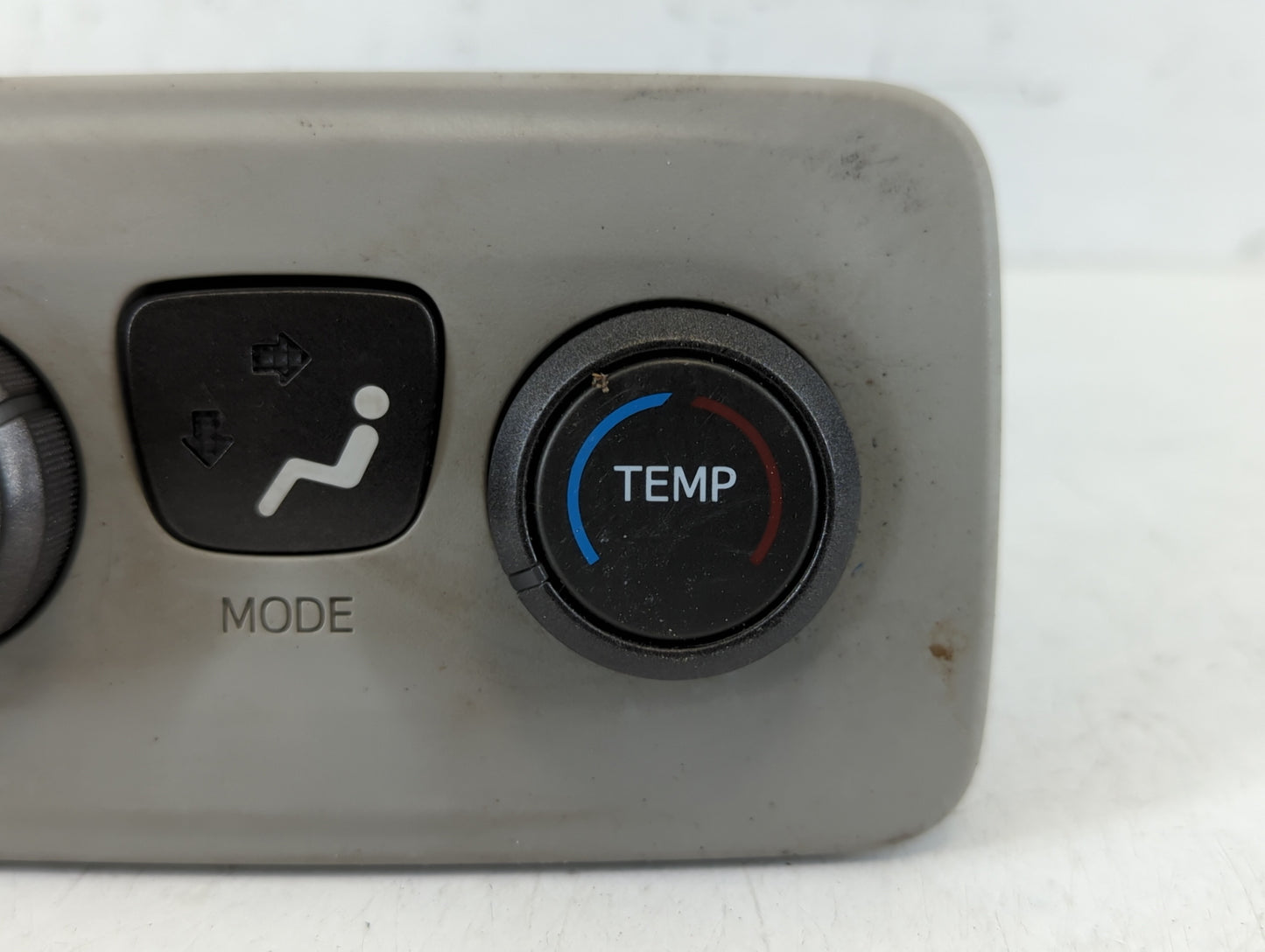 2011-2014 Toyota Sienna Climate Control Module Temperature AC/Heater Replacement P/N:75D913 PA6-GF30 Fits Fits 2011 2012 201