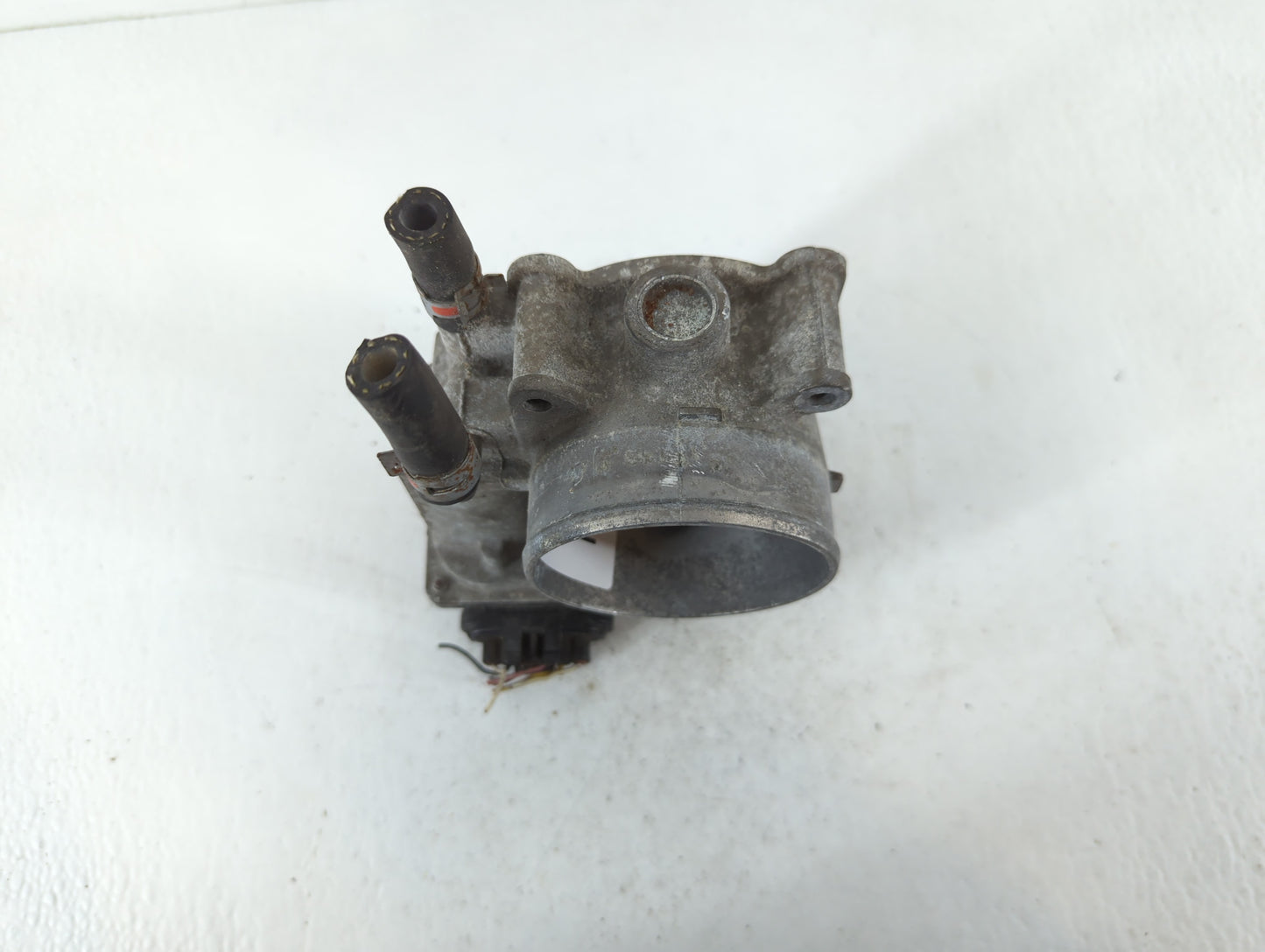 2007-2016 Toyota Sienna Throttle Body P/N:22030-0P050 Fits OEM Used Auto Parts - Oemusedautoparts1.com