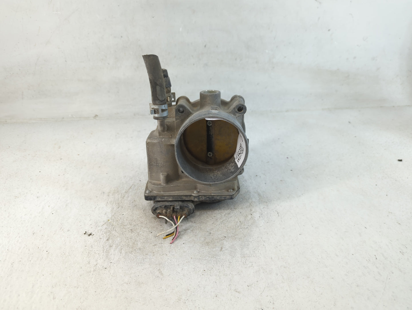 2007-2016 Toyota Sienna Throttle Body P/N:22030-0P050 Fits OEM Used Auto Parts - Oemusedautoparts1.com