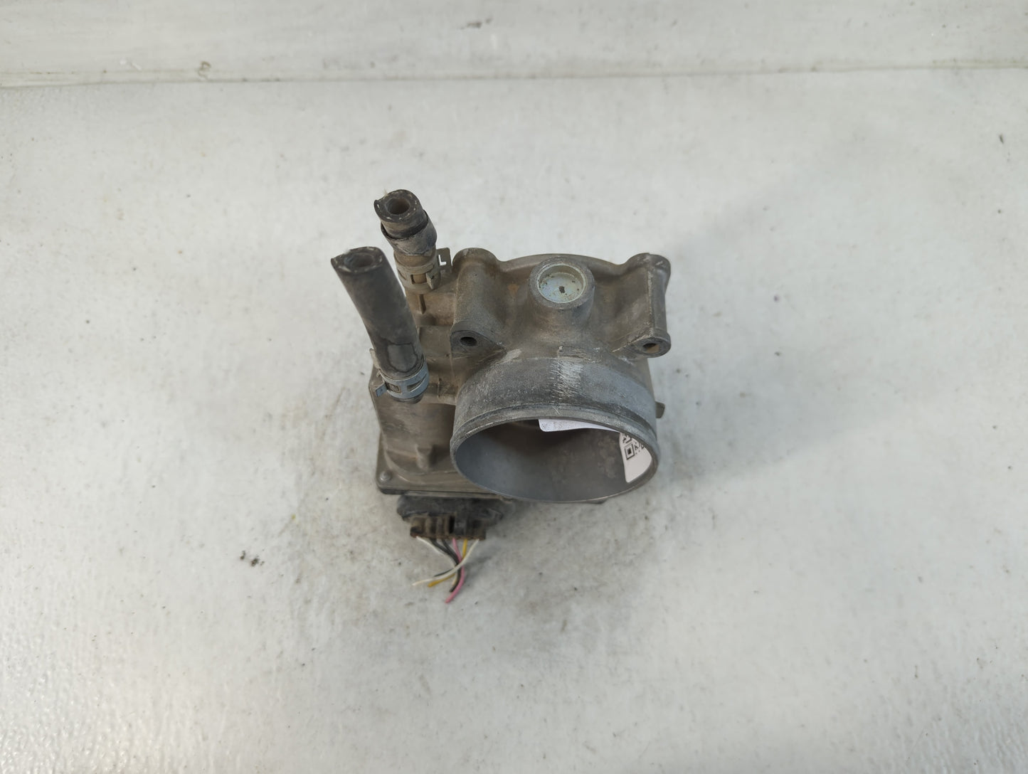 2007-2016 Toyota Sienna Throttle Body P/N:22030-0P050 Fits OEM Used Auto Parts - Oemusedautoparts1.com