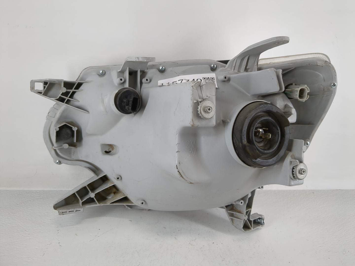 2012-2015 Toyota Tacoma Passenger Right Oem Head Light Headlight Lamp - Oemusedautoparts1.com
