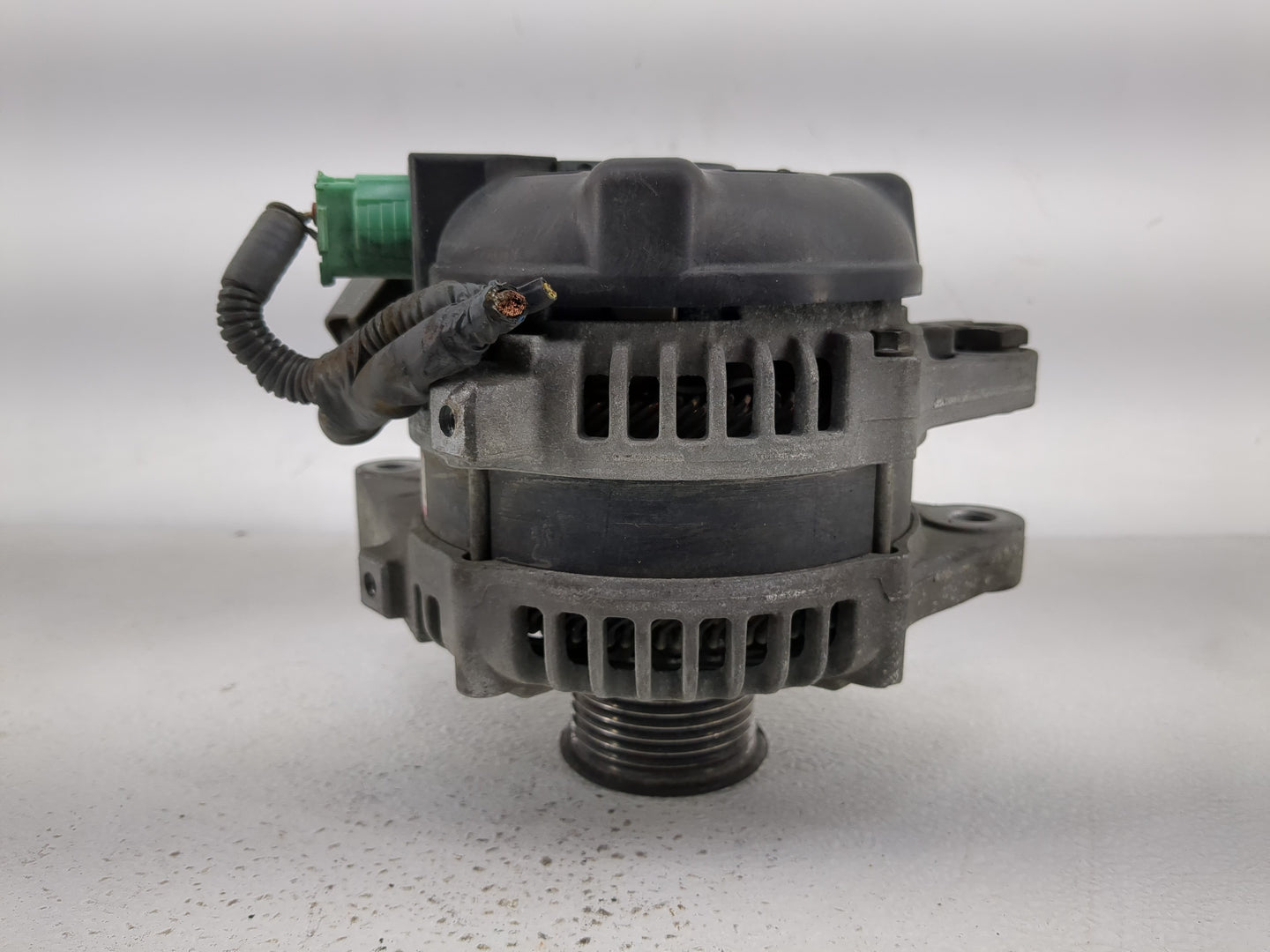 2005-2015 Toyota Tacoma Alternator Replacement Generator Charging Assembly Engine OEM P/N:27060-0P030 Fits OEM Used Auto Par