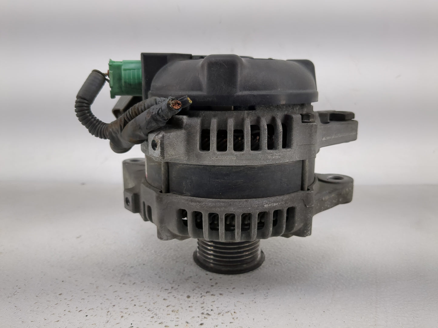 2005-2015 Toyota Tacoma Alternator Replacement Generator Charging Assembly Engine OEM P/N:27060-0P030 Fits OEM Used Auto Par