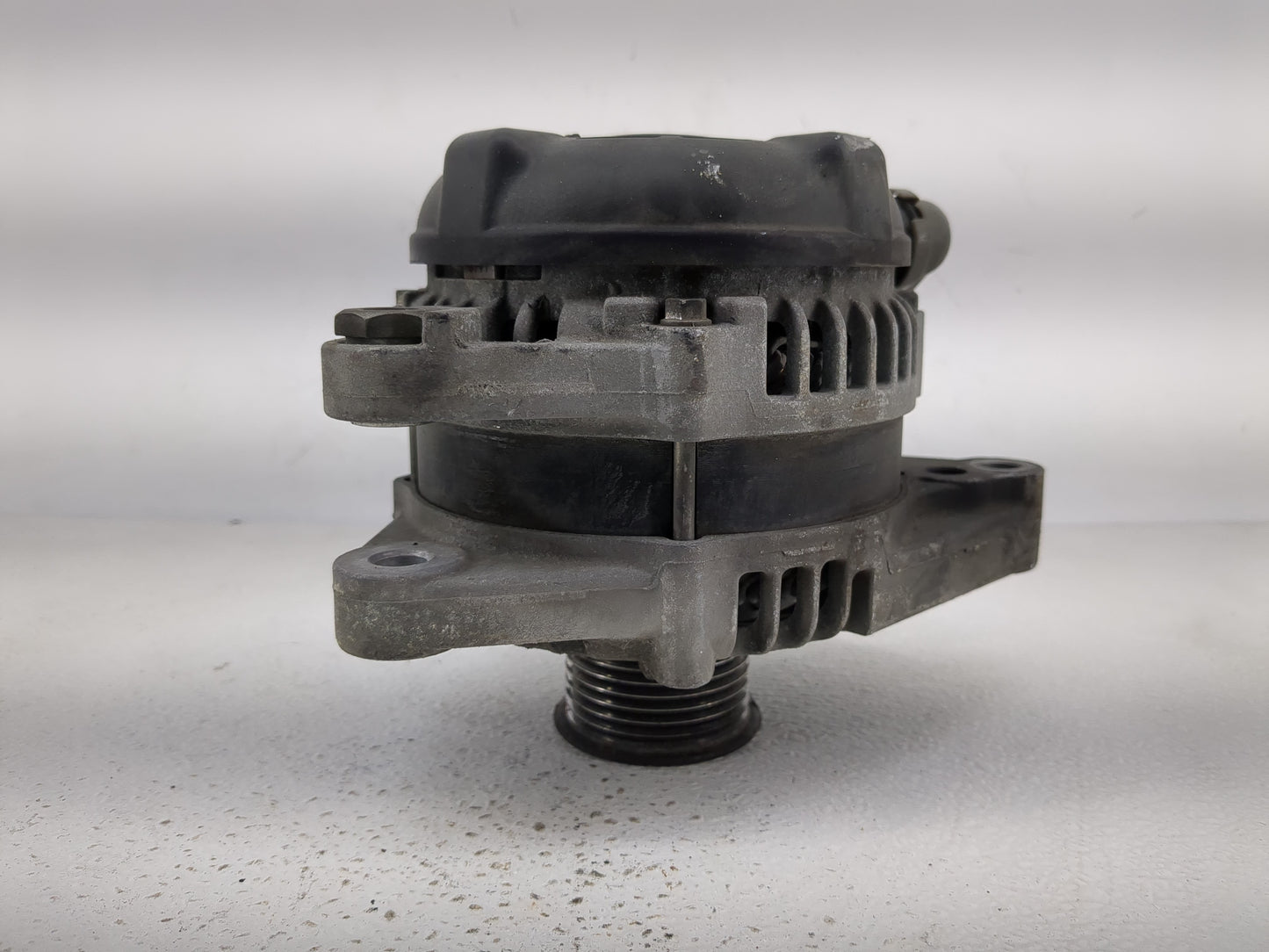 2005-2015 Toyota Tacoma Alternator Replacement Generator Charging Assembly Engine OEM P/N:27060-0P030 Fits OEM Used Auto Par