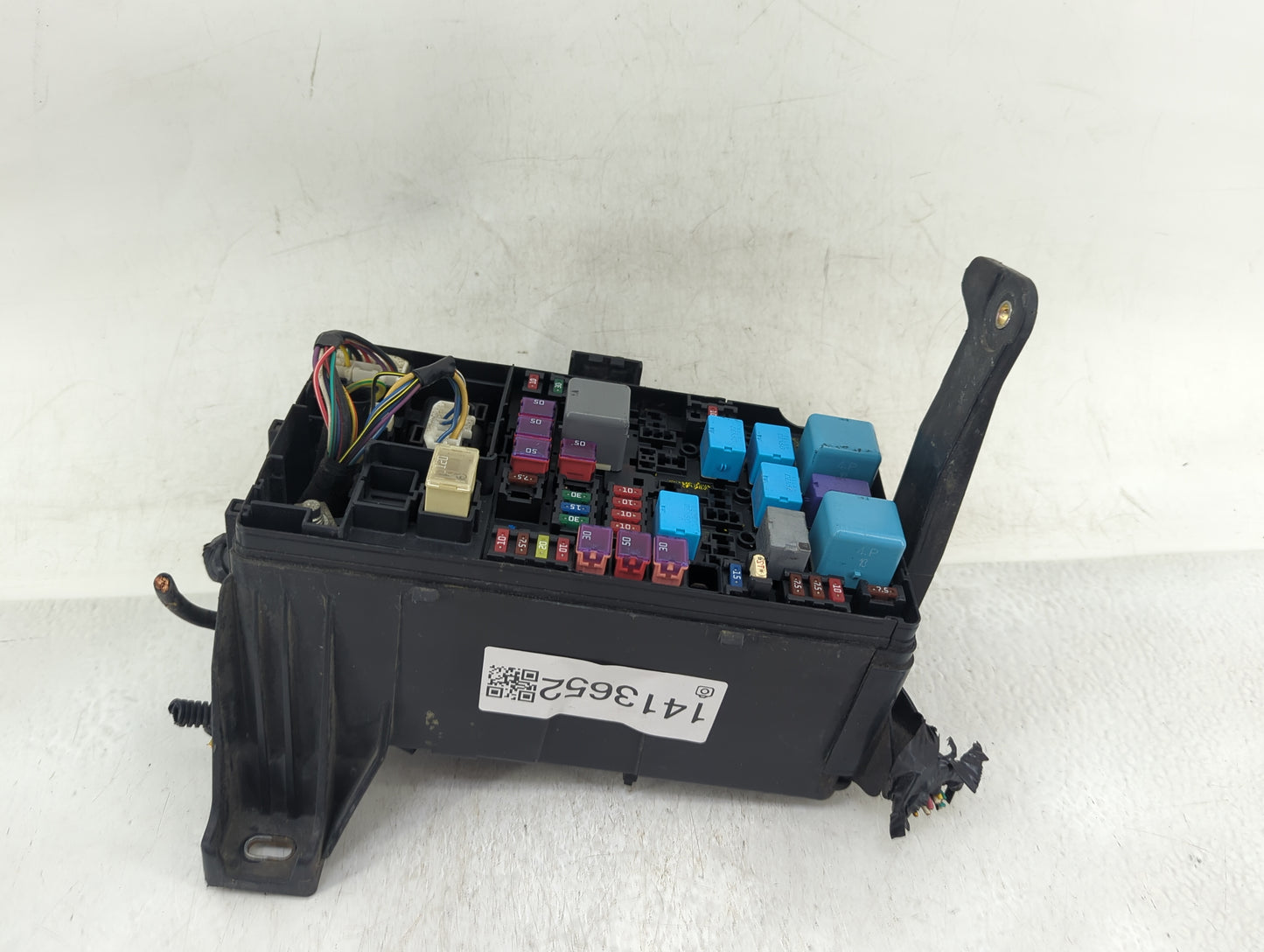 2012-2013 Toyota Tacoma Fusebox Fuse Box Panel Relay Module Fits Fits 2012 2013 OEM Used Auto Parts - Oemusedautoparts1.com