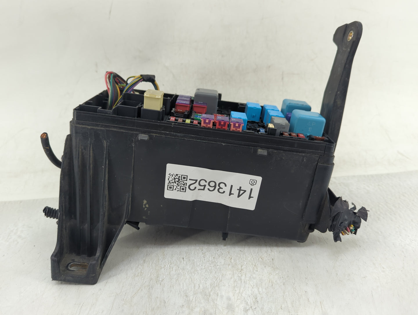 2012-2013 Toyota Tacoma Fusebox Fuse Box Panel Relay Module Fits Fits 2012 2013 OEM Used Auto Parts - Oemusedautoparts1.com