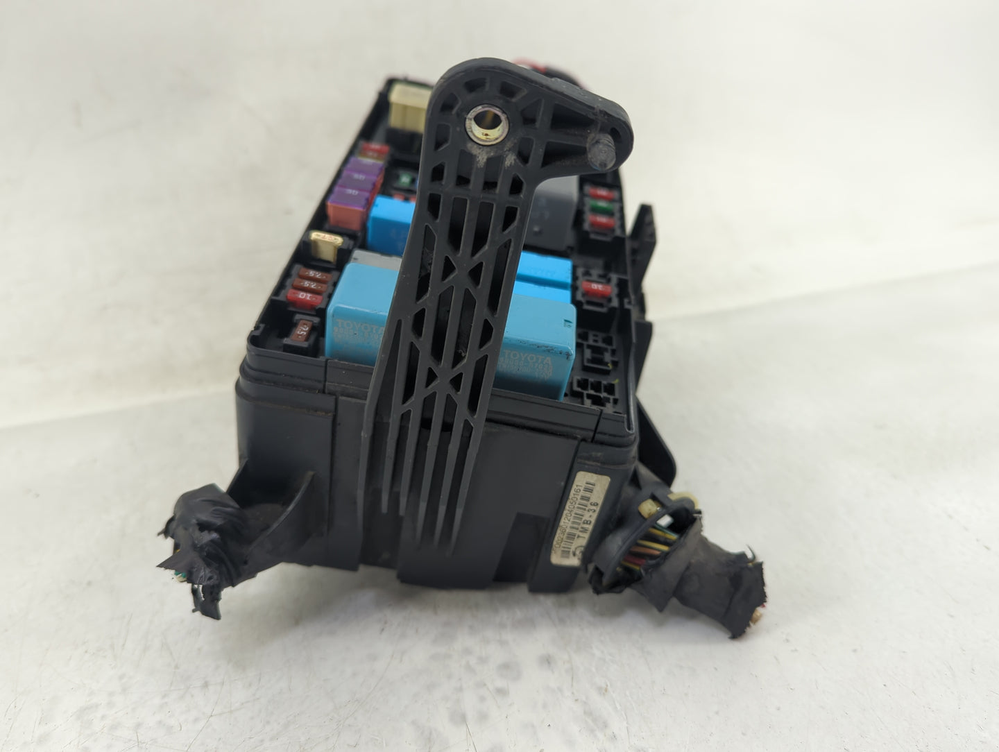 2012-2013 Toyota Tacoma Fusebox Fuse Box Panel Relay Module Fits Fits 2012 2013 OEM Used Auto Parts - Oemusedautoparts1.com
