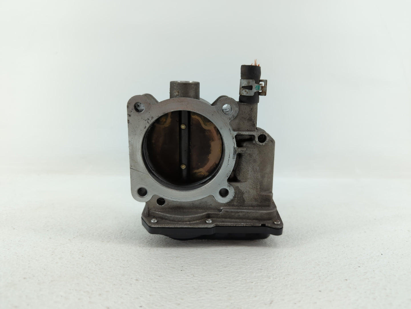 2005-2015 Toyota Tacoma Throttle Body P/N:22030-0P010 22030-31010 Fits OEM Used Auto Parts - Oemusedautoparts1.com