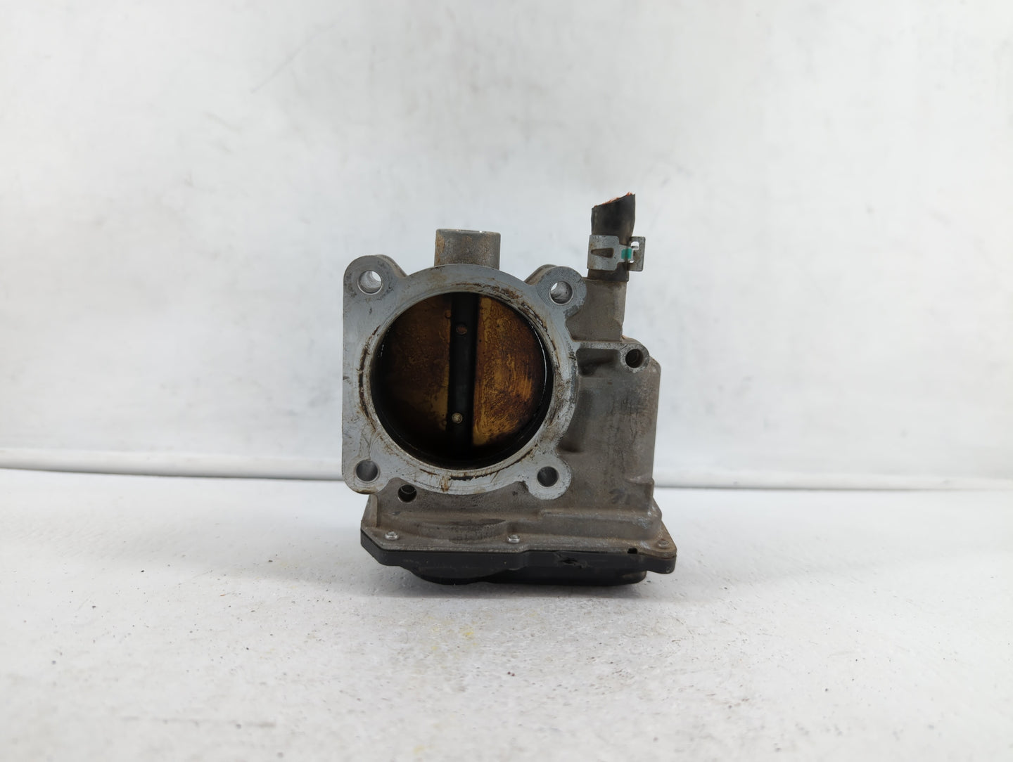 2005-2015 Toyota Tacoma Throttle Body P/N:22030-0P010 22030-31010 Fits OEM Used Auto Parts - Oemusedautoparts1.com