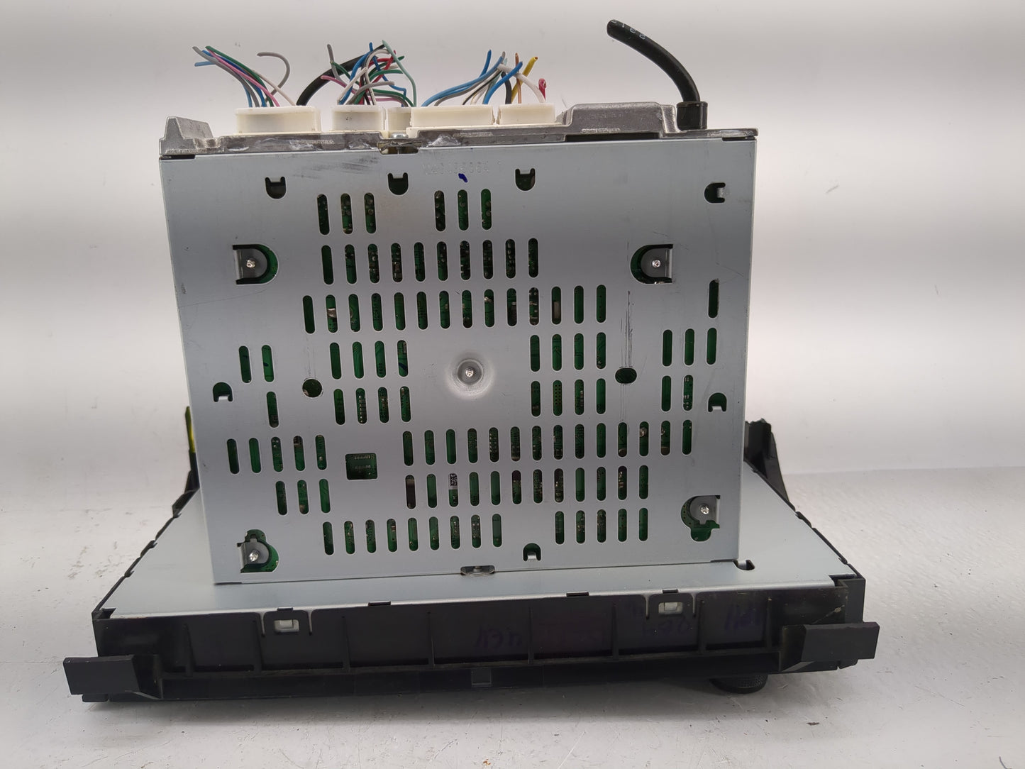 2010-2013 Toyota Tundra Radio AM FM Cd Player Receiver Replacement Fits Fits 2010 2011 2012 2013 OEM Used Auto Parts - Oemus