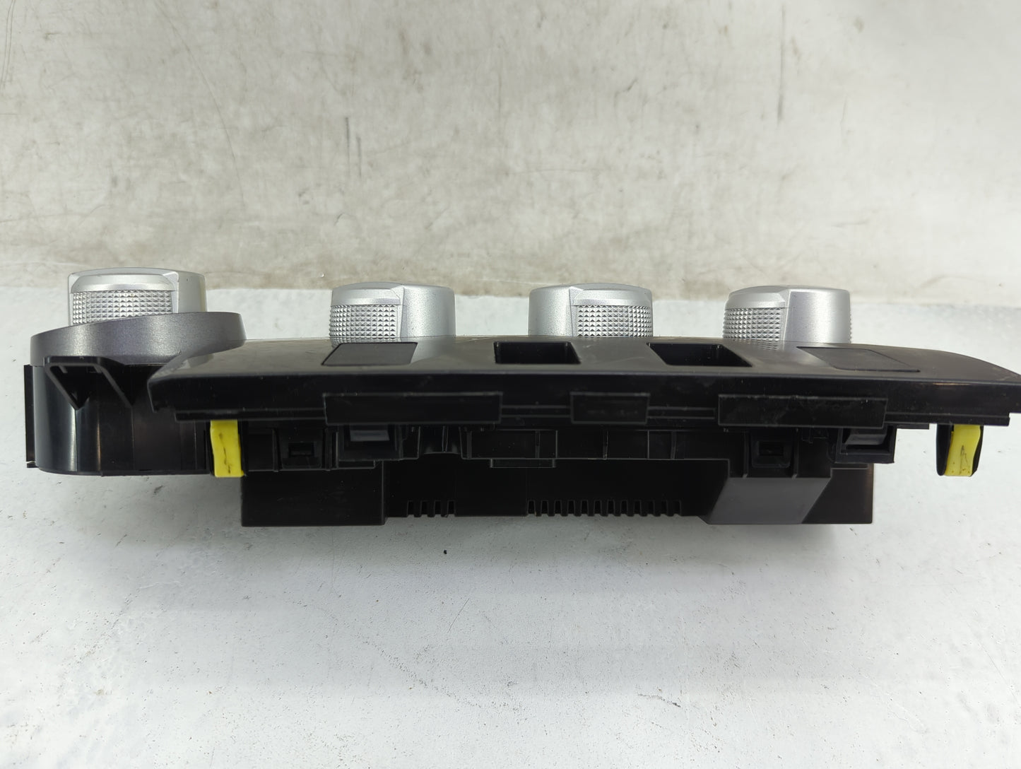 2010-2013 Toyota Tundra Climate Control Module Temperature AC/Heater Replacement P/N:84010-0CC82 Fits Fits 2010 2011 2012 20