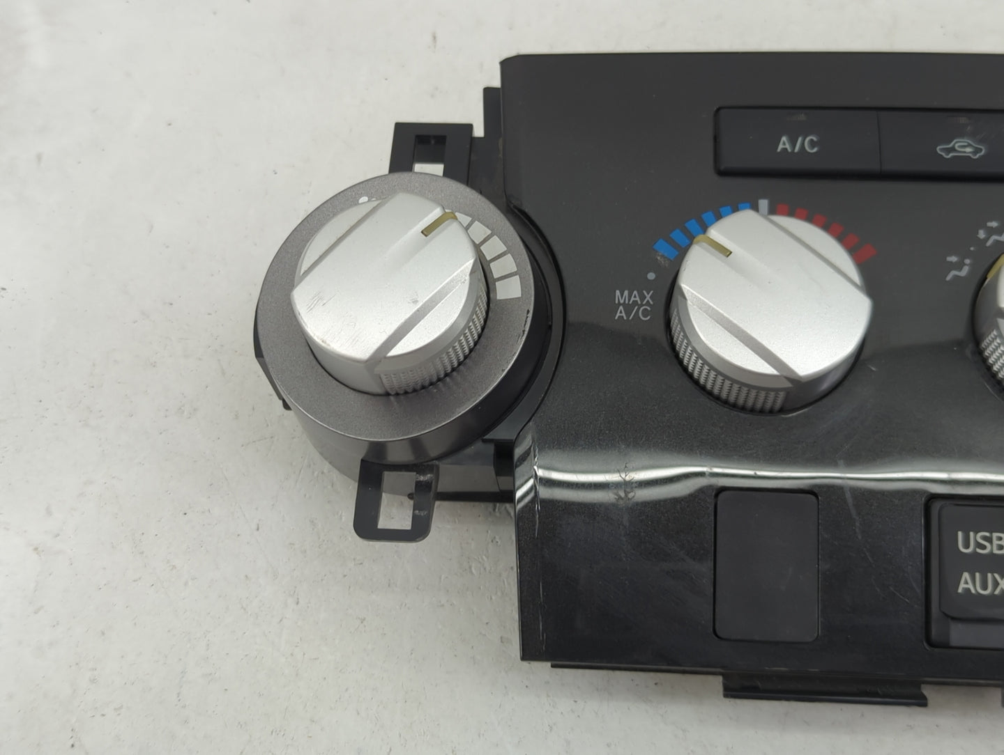 2010-2013 Toyota Tundra Climate Control Module Temperature AC/Heater Replacement P/N:84010-0CC80 MX237000-2843 Fits OEM Used