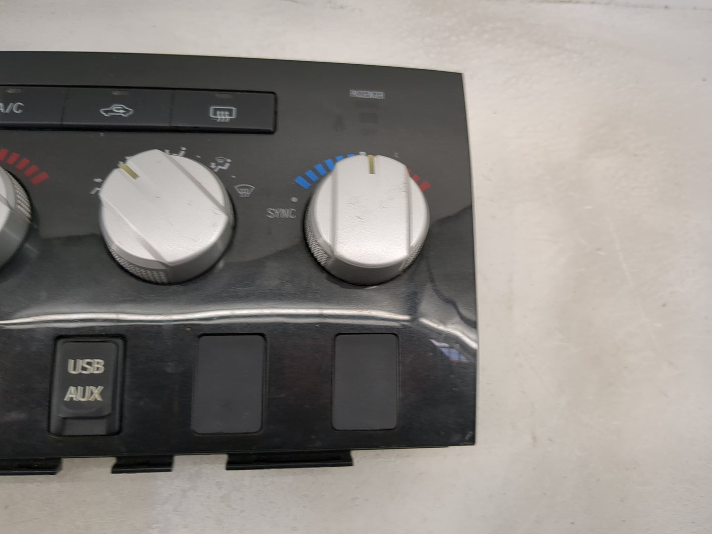 2010-2013 Toyota Tundra Climate Control Module Temperature AC/Heater Replacement P/N:94010-0CC62 MX237000-4082 Fits OEM Used