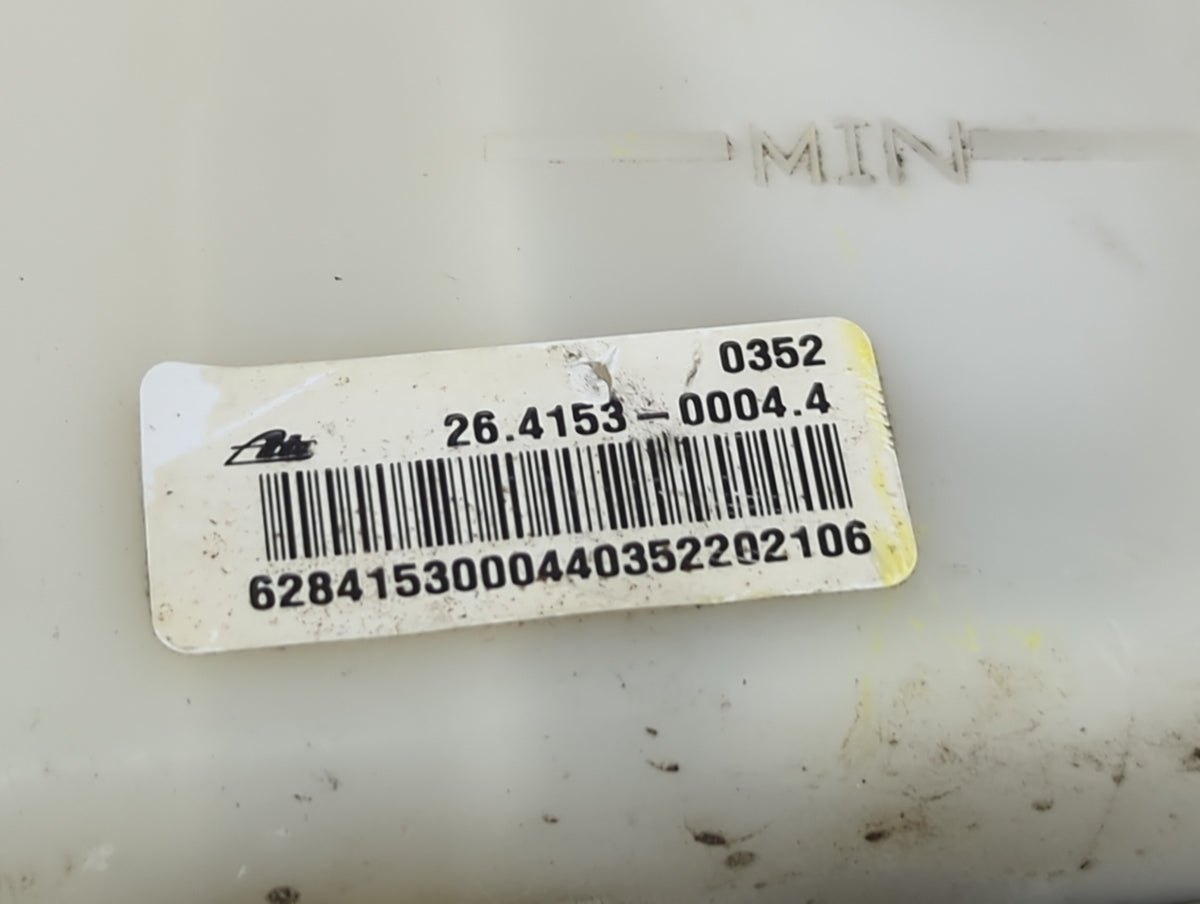 2007-2021 Toyota Tundra Brake Master Cylinder 1496743 - Oemusedautoparts1.com