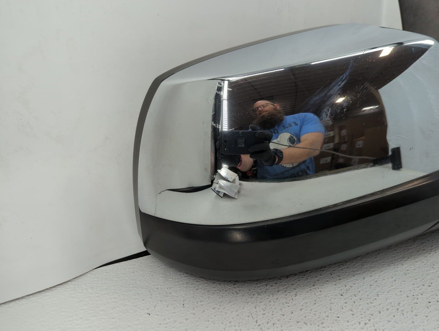 2012-2013 Toyota Tundra Driver Side View Mirror - Left Door Mirror OEM Used - Oemusedautoparts1.com
