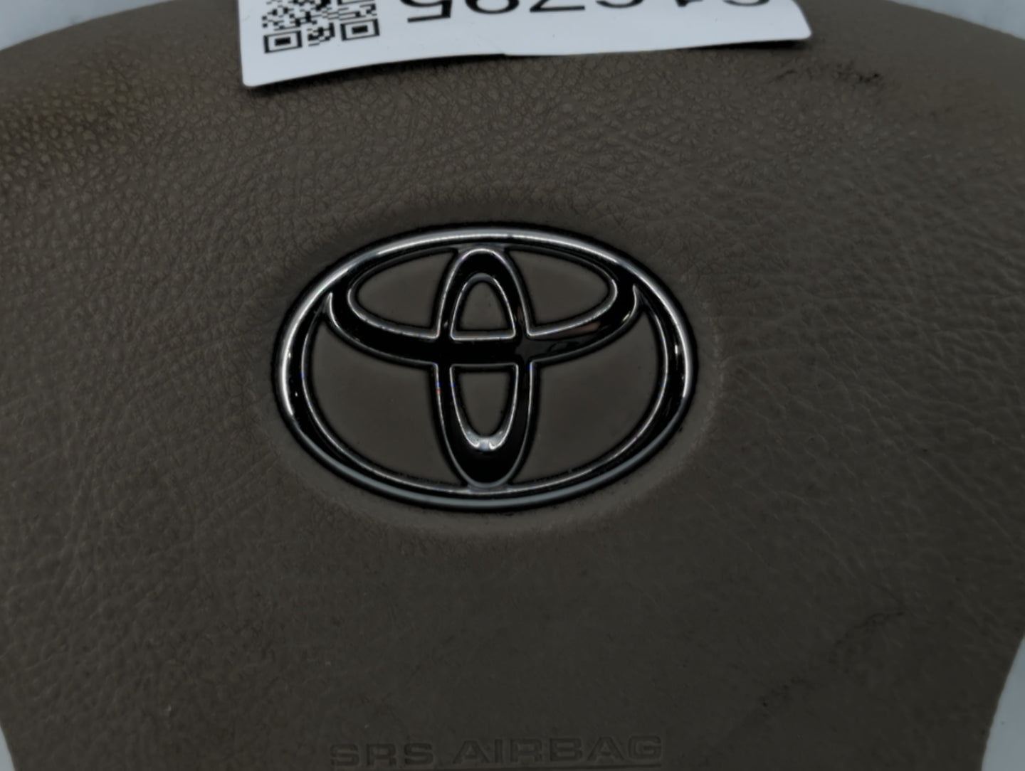 2010-2013 Toyota Tundra Air Bag Driver Left Steering Wheel Mounted P/N:TGC U4B 3E AJQ Fits Fits 2010 2011 2012 2013 OEM Used