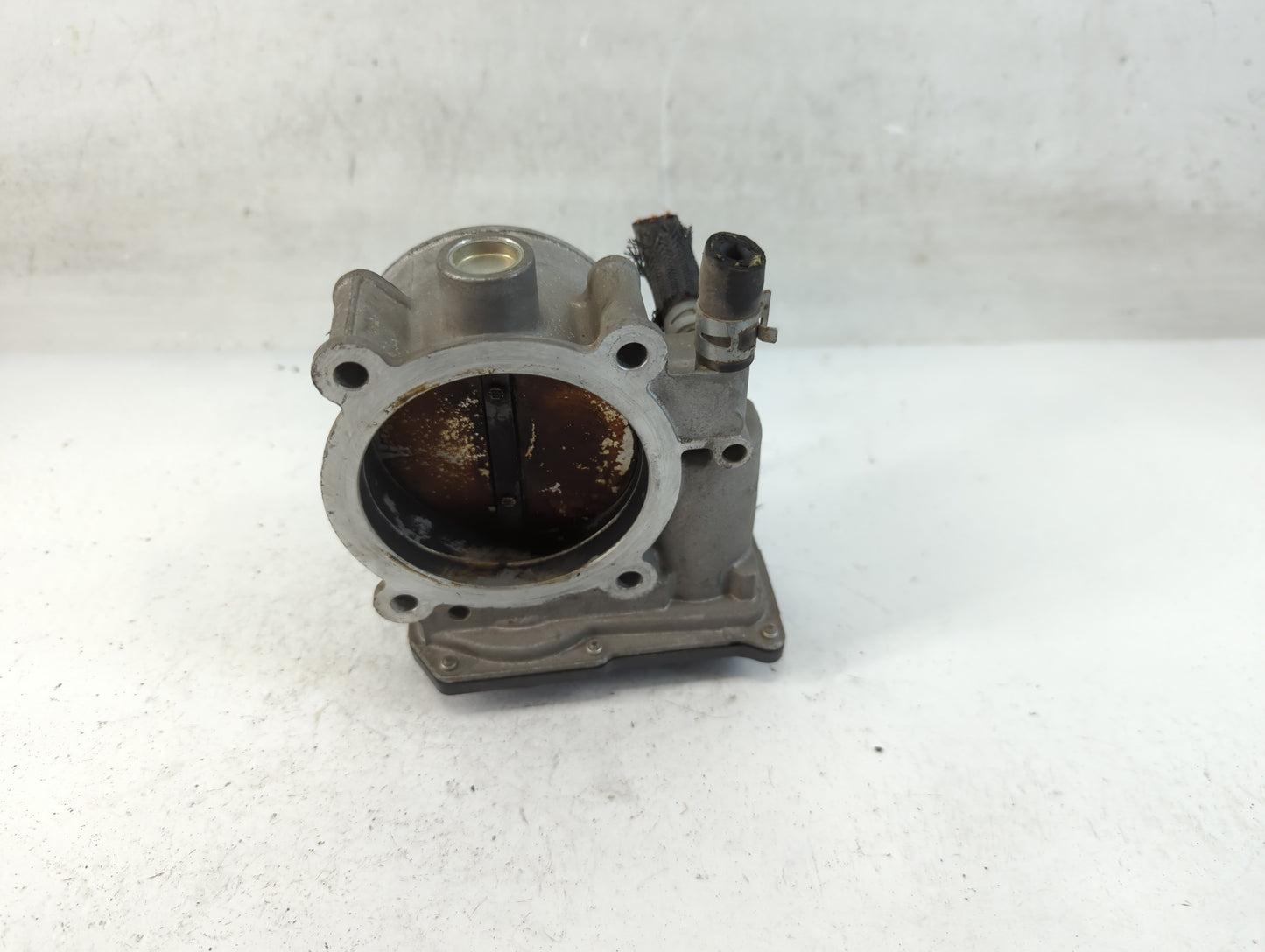 2010-2019 Toyota Tundra Throttle Body P/N:22030-0S021 Fits Fits 2010 2011 2012 2013 2014 2015 2016 2017 2018 2019 2020 OEM U