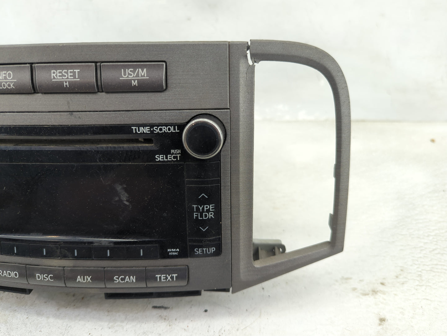 2009-2012 Toyota Venza Radio AM FM Cd Player Receiver Replacement P/N:86120-0T090 Fits Fits 2009 2010 2011 2012 OEM Used Aut