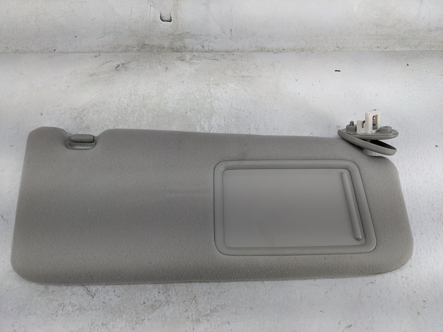 2010-2016 Toyota Venza Sun Visor Shade Replacement Passenger Right Mirror Fits Fits 2010 2011 2012 2013 2014 2015 2016 OEM U