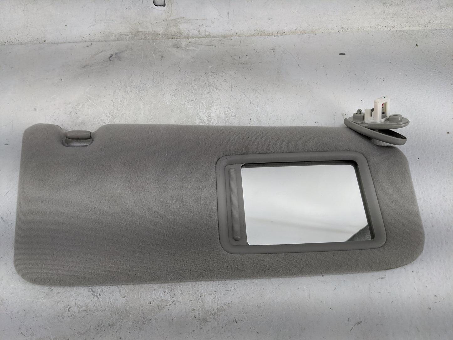 2010-2016 Toyota Venza Sun Visor Shade Replacement Passenger Right Mirror Fits Fits 2010 2011 2012 2013 2014 2015 2016 OEM U