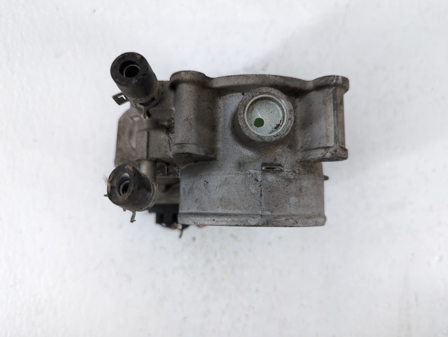 2009-2016 Toyota Venza Throttle Body P/N:22030-0P050 Fits OEM Used Auto Parts - Oemusedautoparts1.com